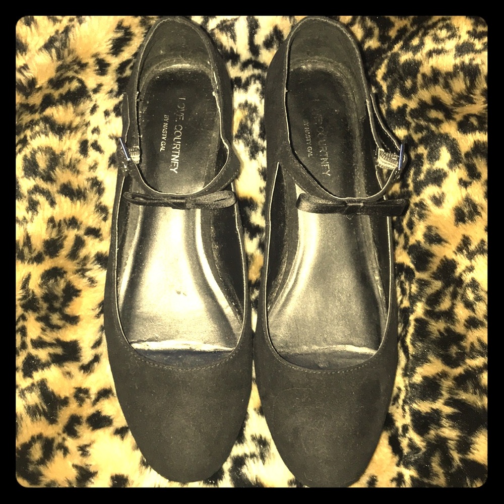 Love Courtney Nastygal Miss Narcissist flats 8.5